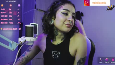 Snapshot of vainilla_l chatting on October 4, 1:44 am Vainilla Independent model online show from October 4, 1:44 am