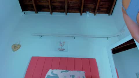 Snapshot of valen_rose0 chatting on February 11, 12:04 pm VALENTINA 3 online show from February 11, 12:04 pm