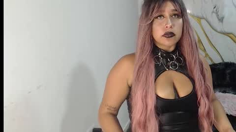 valen_ross7 online show from March 11, 5:59 pm