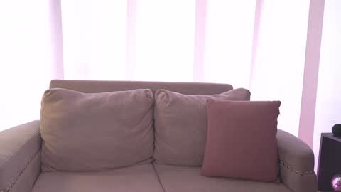 Snapshot of valensweetlove chatting on January 11, 6:44 pm Valen online show from January 11, 6:44 pm