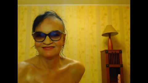Snapshot of valenttijm3851 chatting on February 25, 10:09 pm valentijm online show from February 25, 10:09 pm