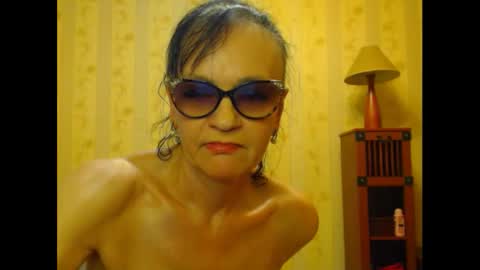 Snapshot of valenttijm3851 chatting on March 6, 6:30 am valentijm online show from March 6, 6:30 am
