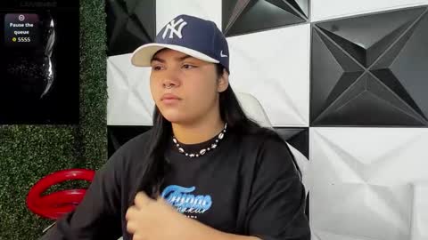 valeri_harpers4 online show from March 16, 1:19 am