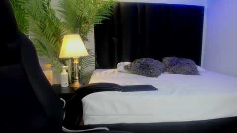 valeri_tafur online show from October 15, 11:02 am