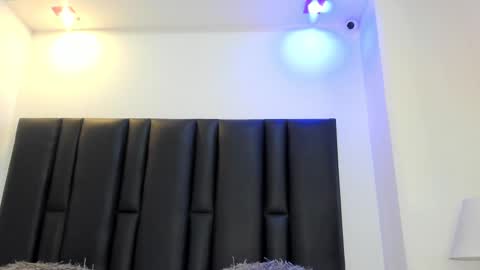 valeri_tafur online show from February 21, 10:39 am