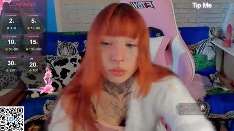 Snapshot of valerie_dolls chatting on October 21, 12:53 pm Valerie online show from October 21, 12:53 pm
