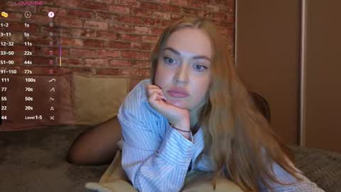 Valerie online show from May 28, 6:28 pm