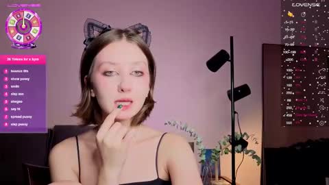 Kristi moony online show from November 12, 9:35 pm