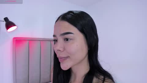 Cris  online show from November 25, 3:31 am