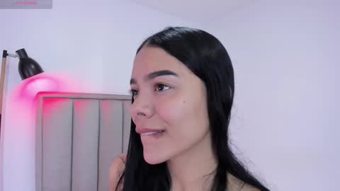 Cris  online show from December 14, 12:00 pm