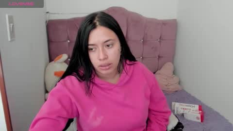 Snapshot of valery_bonnet1 chatting on October 20, 11:35 am valery_bonnet1 online show from October 20, 11:35 am