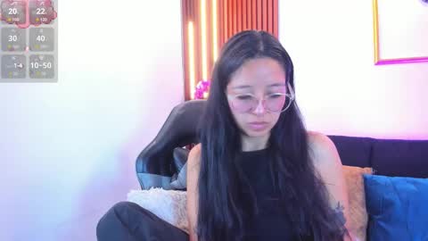 Val online show from December 14, 2:23 pm