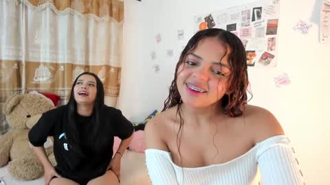 Snapshot of valientegirl_ chatting on February 3, 12:58 am VALIENTE online show from February 3, 12:58 am