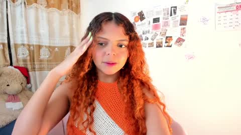 Snapshot of valientegirl_ chatting on January 15, 2:49 am VALIENTE online show from January 15, 2:49 am