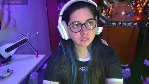 Im Violet online show from February 25, 11:04 pm