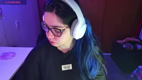 Im Violet online show from January 8, 2:35 am