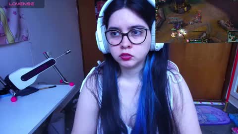 Im Violet online show from February 7, 2:15 pm