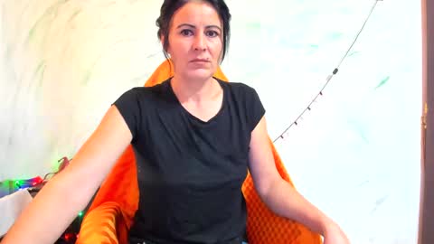 valentina online show from January 4, 8:17 am