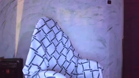 valentina online show from December 20, 6:35 pm