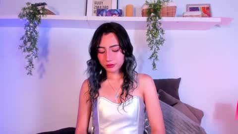 Snapshot of vampgyal chatting on September 30, 8:46 pm vamp online show from September 30, 8:46 pm
