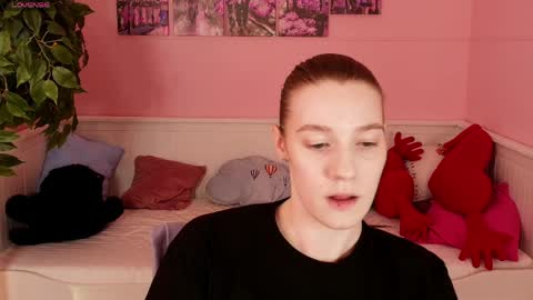 Vanessa online show from April 8, 4:20 pm