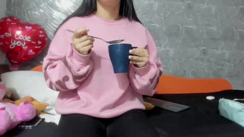 vanessaadol online show from February 20, 10:27 am