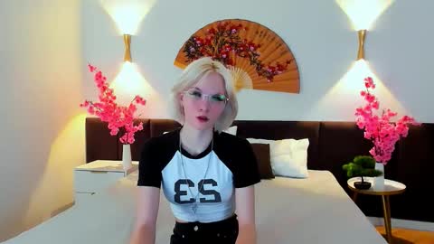 Vanessa online show from February 24, 3:32 pm