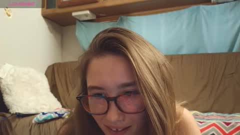 Snapshot of vanessarose4825 chatting on October 27, 10:26 pm Vanessa Rose online show from October 27, 10:26 pm