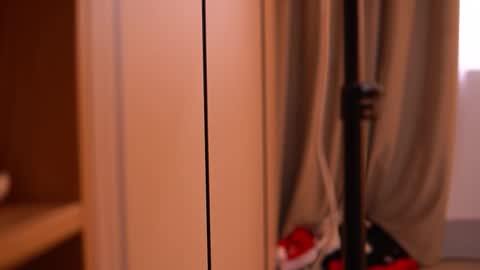 Vanessa Simon online show from March 2, 6:03 am