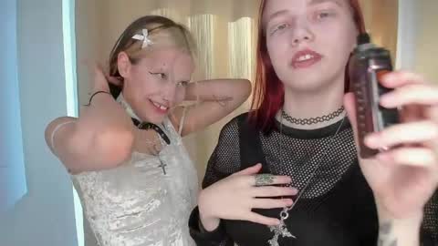 Luna  online show from April 11, 12:53 pm