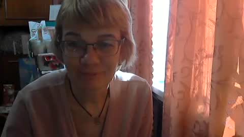 Snapshot of vanillaxcreamy chatting on February 19, 11:17 am Vanillaxcreamy online show from February 19, 11:17 am