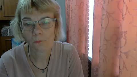 Snapshot of vanillaxcreamy chatting on December 15, 9:35 am Vanillaxcreamy online show from December 15, 9:35 am