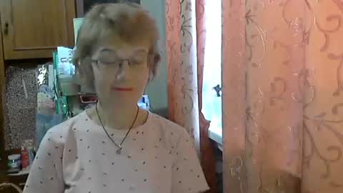 Vanillaxcreamy online show from December 15, 7:46 am