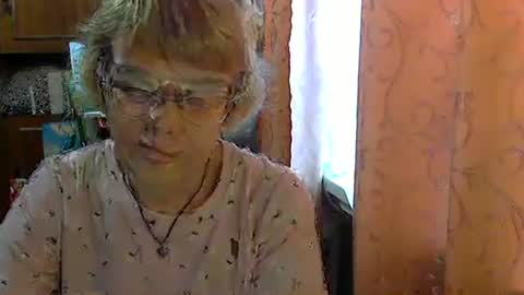 Snapshot of vanillaxcreamy chatting on February 16, 11:05 am Vanillaxcreamy online show from February 16, 11:05 am