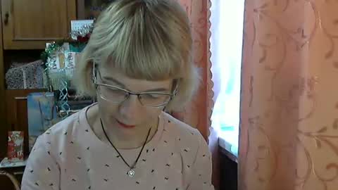 Snapshot of vanillaxcreamy chatting on December 17, 8:45 am Vanillaxcreamy online show from December 17, 8:45 am