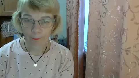 Snapshot of vanillaxcreamy chatting on December 9, 10:32 am Vanillaxcreamy online show from December 9, 10:32 am