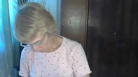 Snapshot of vanillaxcreamy chatting on October 4, 9:59 am Vanillaxcreamy online show from October 4, 9:59 am