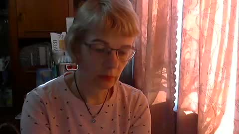 Snapshot of vanillaxcreamy chatting on March 9, 12:20 pm Vanillaxcreamy online show from March 9, 12:20 pm