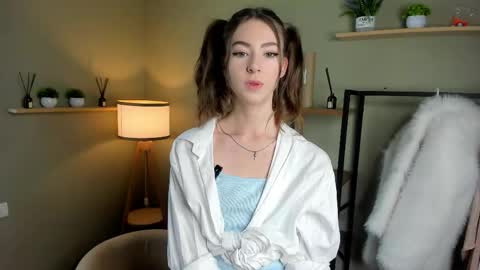 Charline online show from May 3, 9:56 am