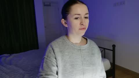 vaolietkat online show from December 16, 6:41 am