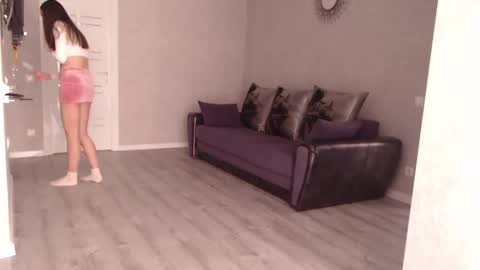 Varonica Caprii online show from March 10, 9:45 am