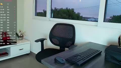 Snapshot of vctoria_collins_ chatting on October 7, 11:03 am Victoria online show from October 7, 11:03 am