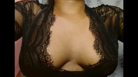 vee62 online show from February 25, 1:04 am