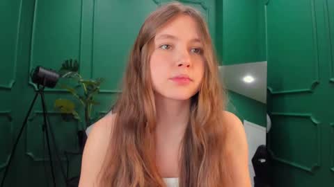 Snapshot of velvet_cherry chatting on February 26, 2:59 pm velvet_cherry online show from February 26, 2:59 pm