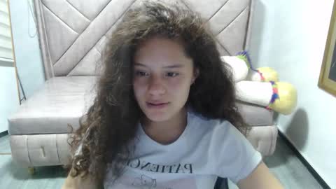 velvet_moon_v online show from October 27, 1:17 pm