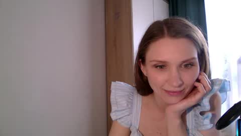 velvetaphrodisiaque online show from May 8, 3:59 pm