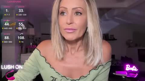 VelvetBarbie online show from February 28, 10:17 pm