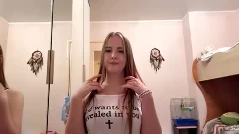 Rachel online show from November 19, 6:13 am