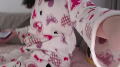 velvetmoon123 online show from February 20, 6:26 am