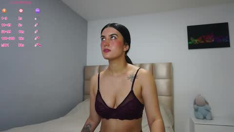 velvet online show from February 15, 11:15 pm